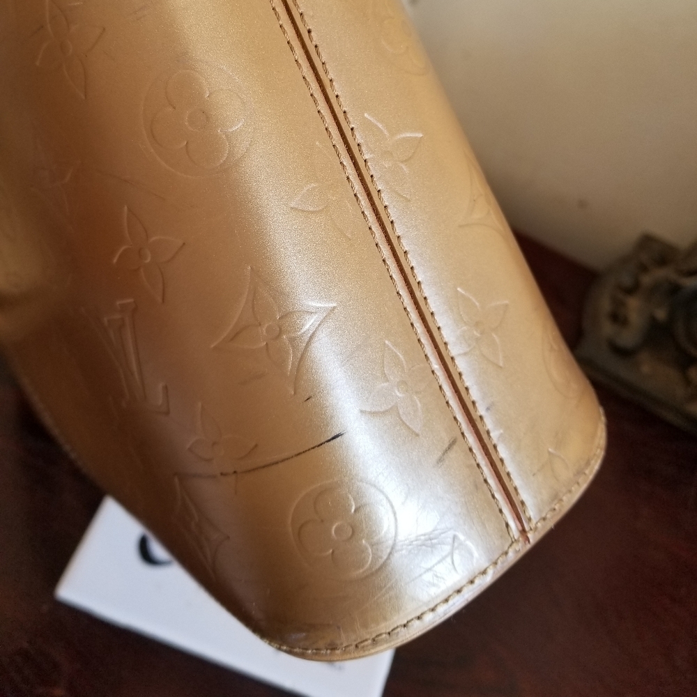 Sale! 1 week only Louis Vuitton discontinued Sutter matte shoulder bag - Picture 8 of 16